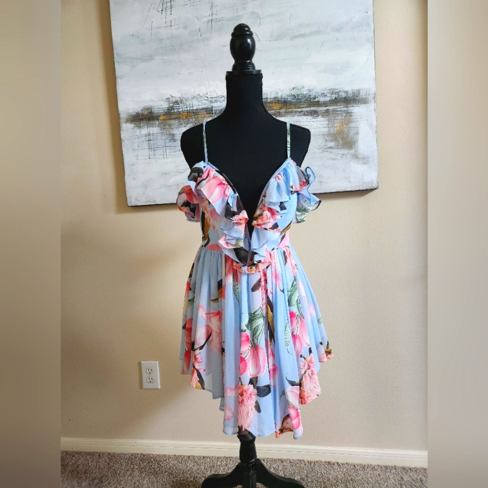 Floral Flowing Spring mini dress size M